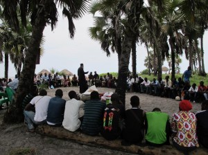 086-sinantiseis-me-ti-neolaia