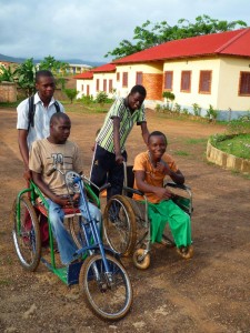 114-o-thomas-aristera-kai-o-nikolaos-deksia 